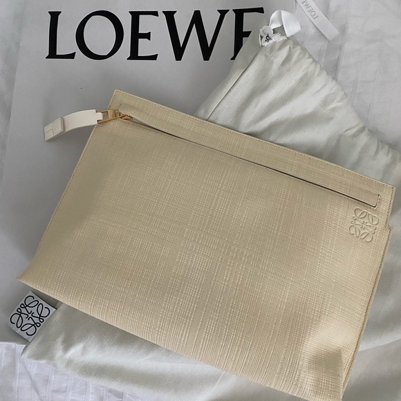 Loewe T stand pouch 100% authentic never used - Picture 2 of 8